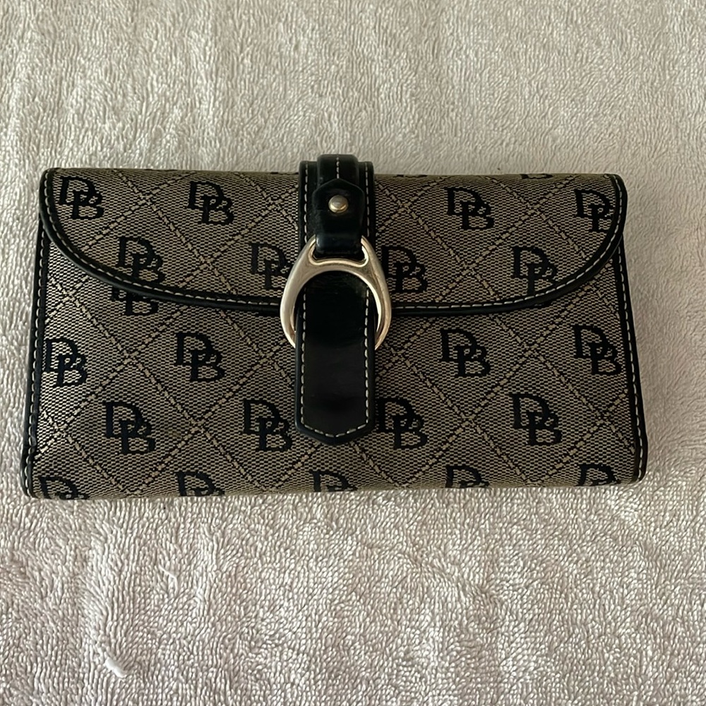 Dooney & Bourke Wallet